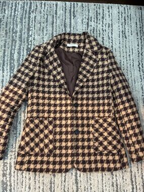 Commense Checked Blazer in Brown and Tan